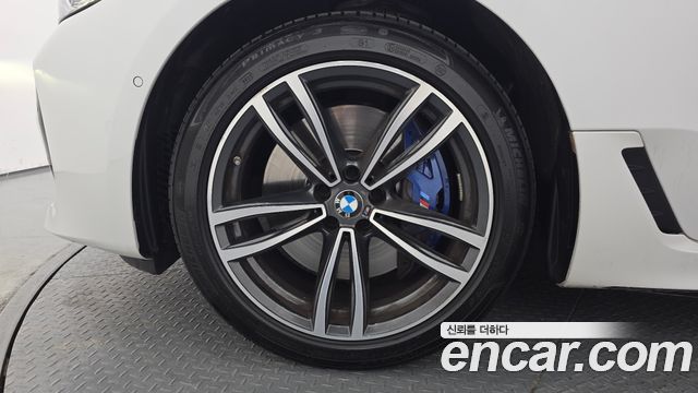 BMW Gran Turismo 2022 — photo 5