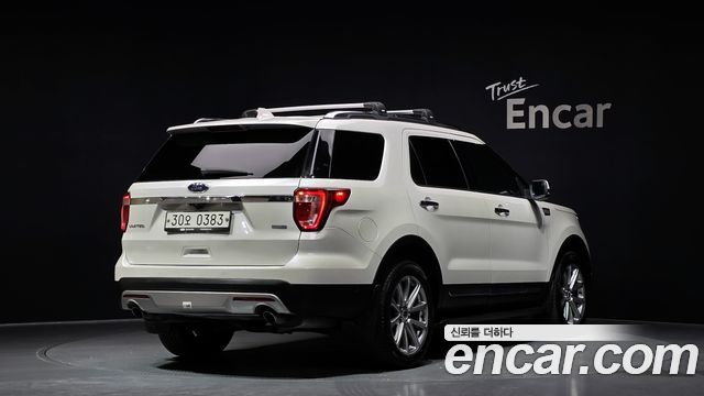 Ford Explorer 2017 — photo 2
