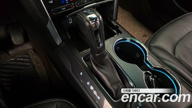 Ford Explorer 2017 — photo 9