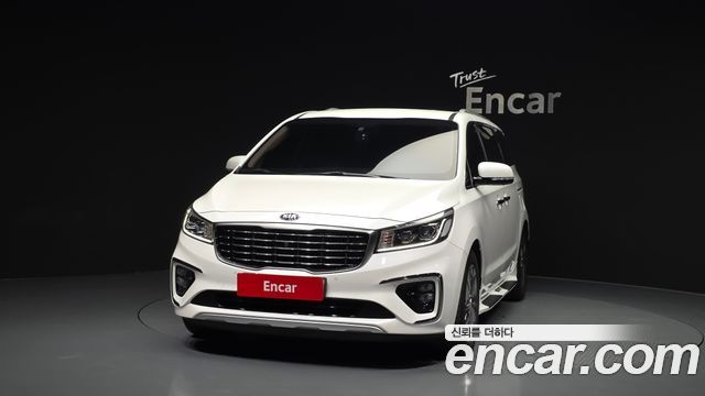 Kia Canival 2019 — photo 3