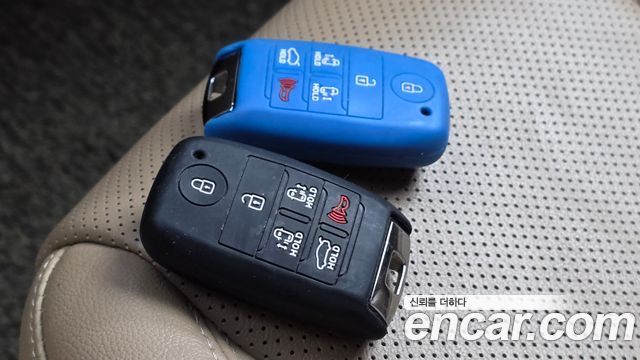 Kia Canival 2019 — photo 17