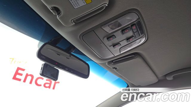 Kia Canival 2017 — photo 25