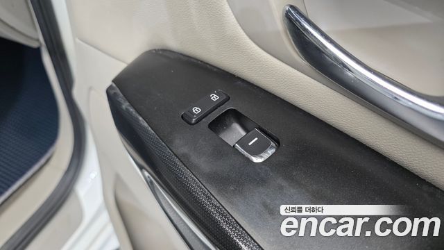 Kia Canival 2017 — photo 27