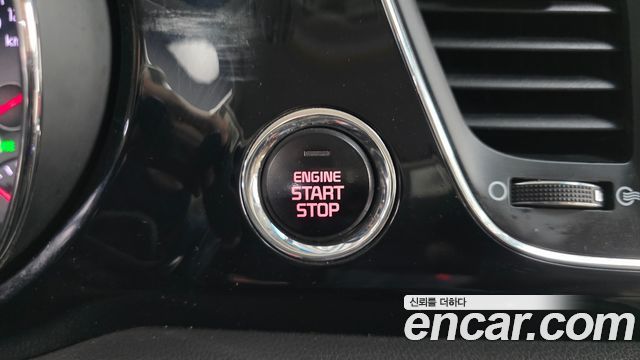 Kia Canival 2017 — photo 29