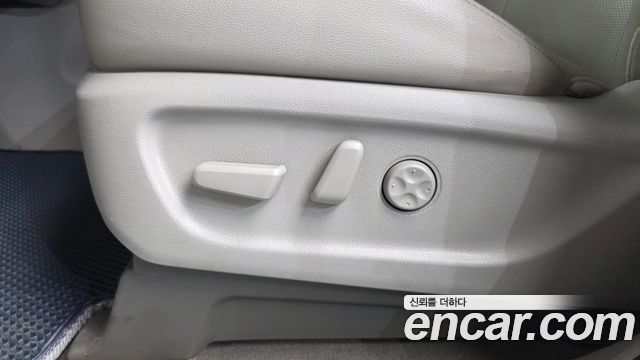 Kia Canival 2017 — photo 34