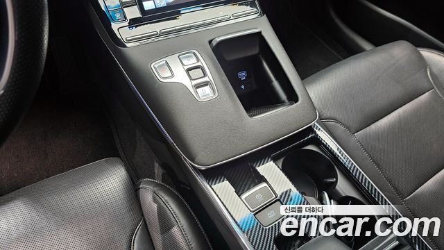 Hyundai Grandeur 2022 — photo 9