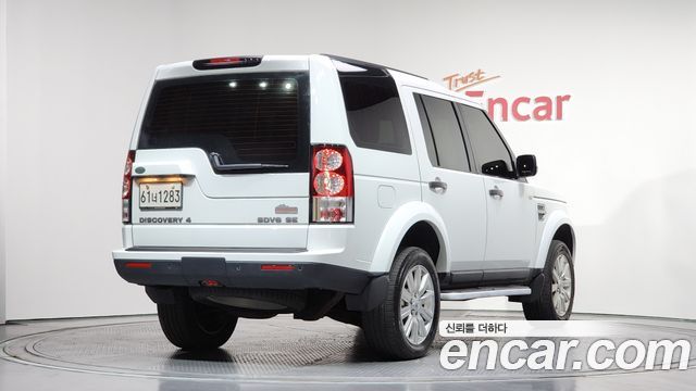 Land Rover Discovery 2013 — photo 2