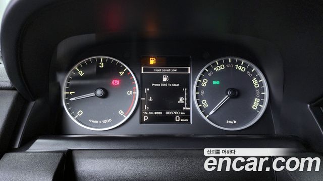 Land Rover Discovery 2013 — photo 8