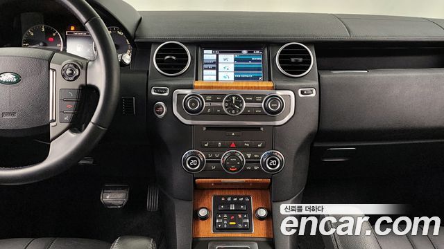Land Rover Discovery 2013 — photo 14