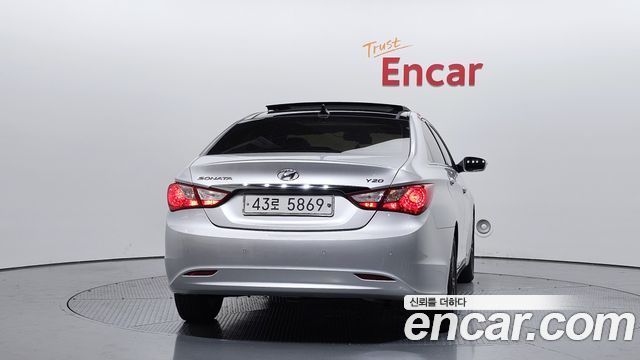 Hyundai Sonata 2010 — photo 4