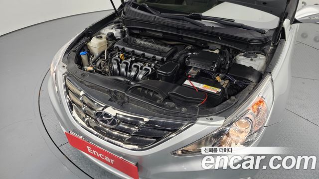 Hyundai Sonata 2010 — photo 6