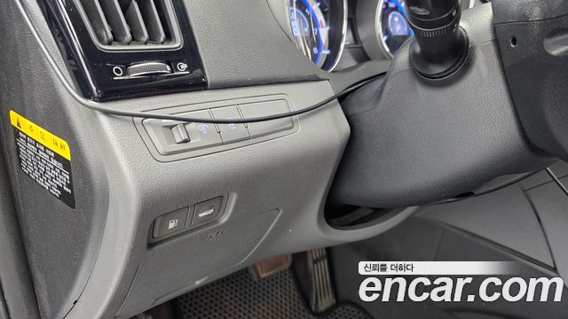 Hyundai Sonata 2010 — photo 17