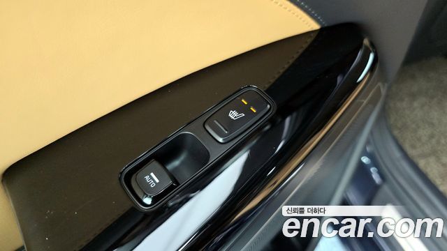 Kia K7 2020 — photo 24