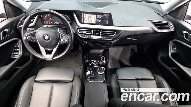 BMW 2-Series 2022 — photo 10