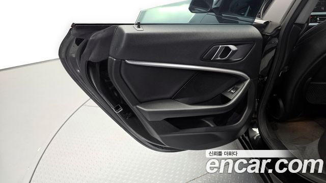 BMW 2-Series 2022 — photo 15