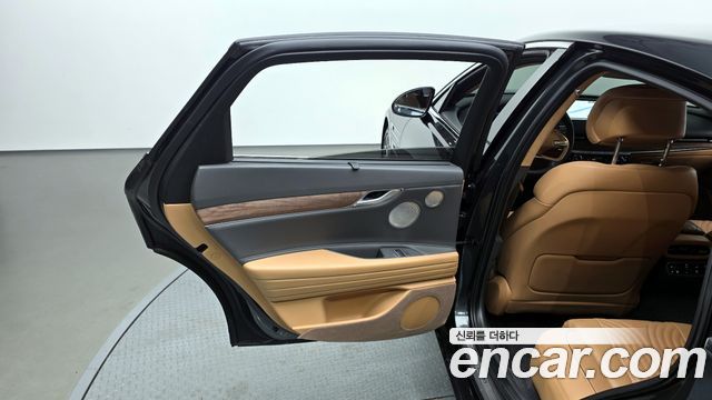 Genesis G80 2021 — photo 15