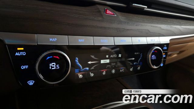 Genesis G80 2021 — photo 32