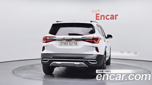 Kia Seltos 2023 — photo 4