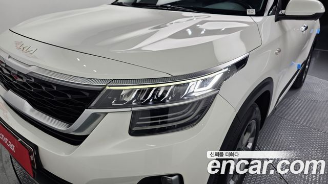 Kia Seltos 2023 — photo 8