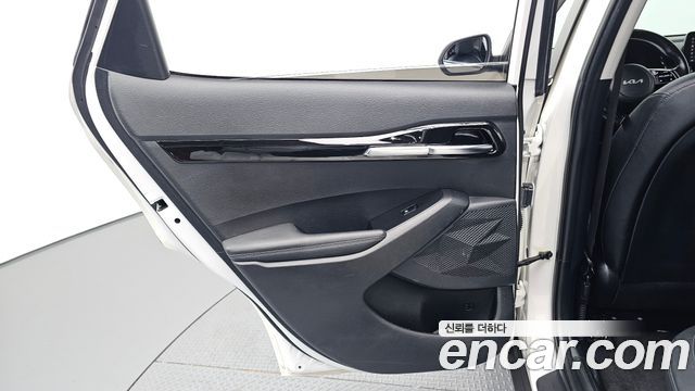 Kia Seltos 2023 — photo 15