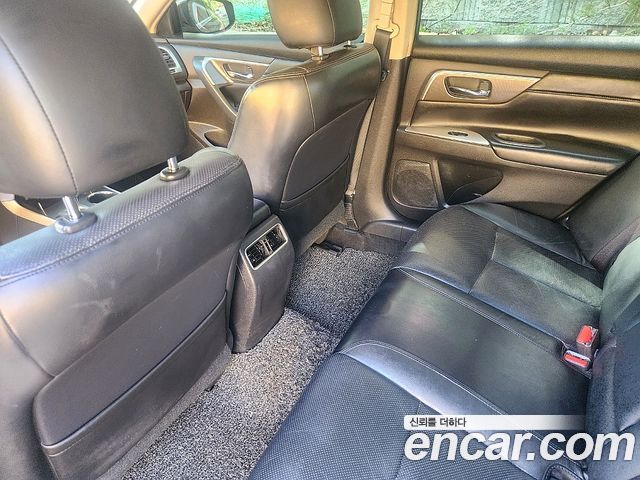 Nissan Altima 2013 — photo 15