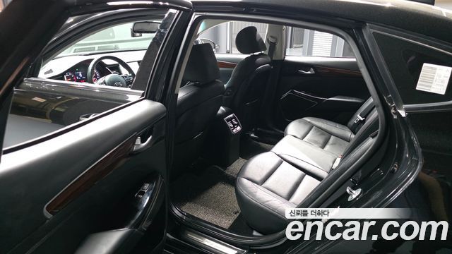 Kia K7 2016 — photo 16