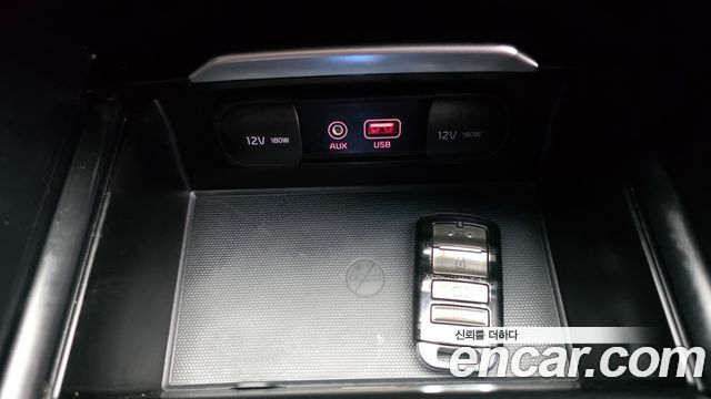 Kia K7 2016 — photo 27