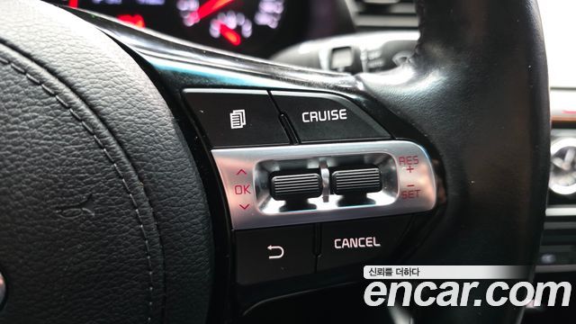 Kia K7 2016 — photo 30