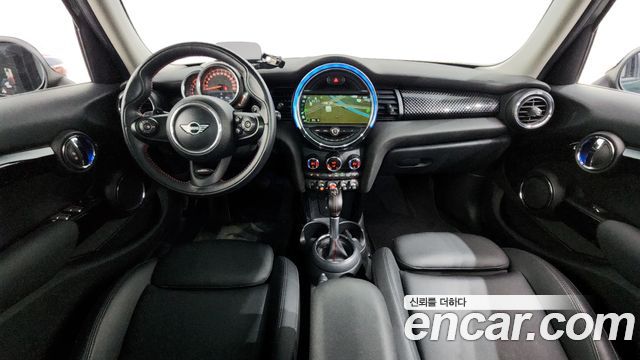 Mini Cooper 2019 — photo 10