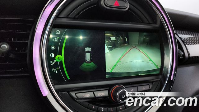Mini Cooper 2019 — photo 21