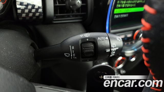 Mini Cooper 2019 — photo 25