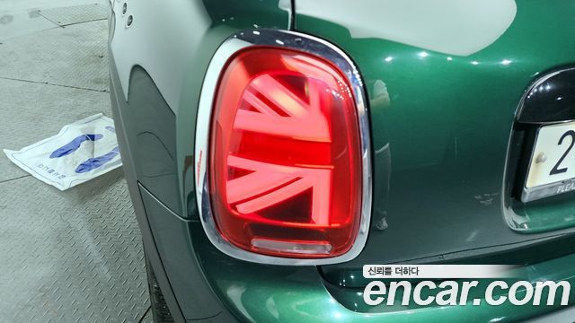 Mini Cooper 2019 — photo 9