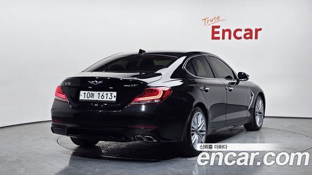 Genesis G70 2019 — photo 2