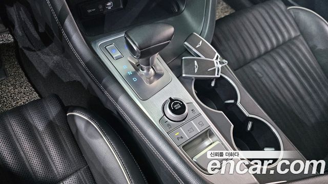 Genesis G70 2019 — photo 9