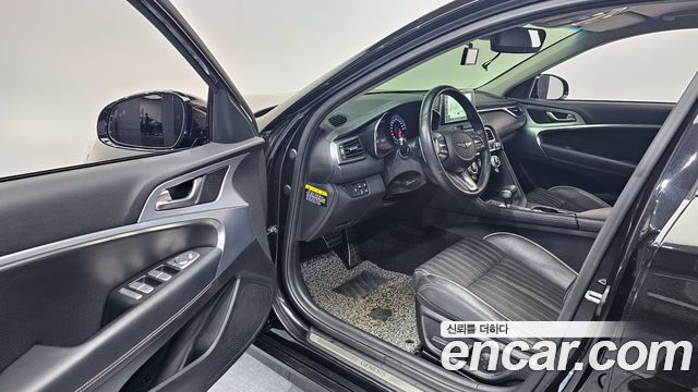 Genesis G70 2019 — photo 10