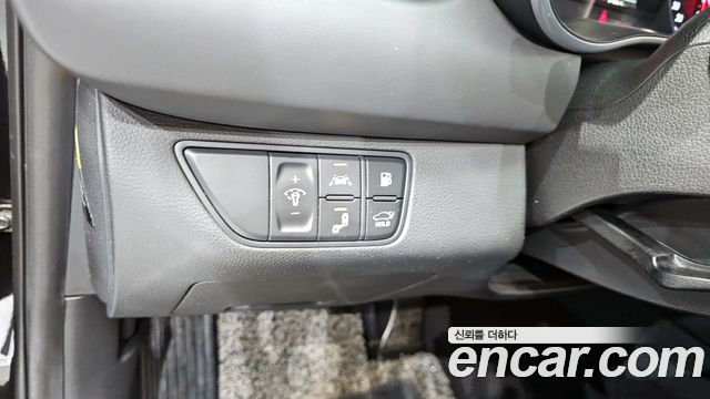 Genesis G70 2019 — photo 17
