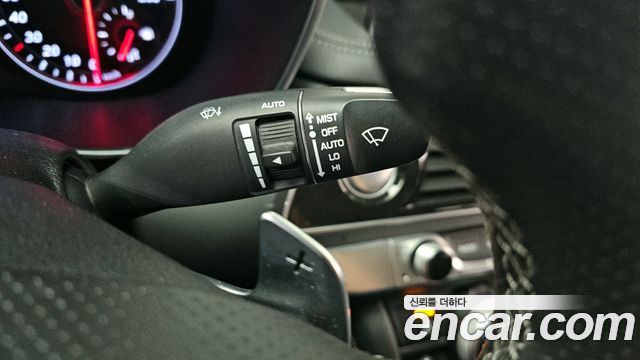 Genesis G70 2019 — photo 18