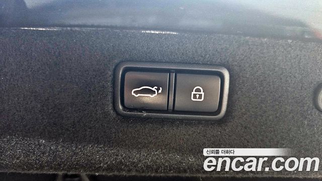 Genesis G70 2019 — photo 20