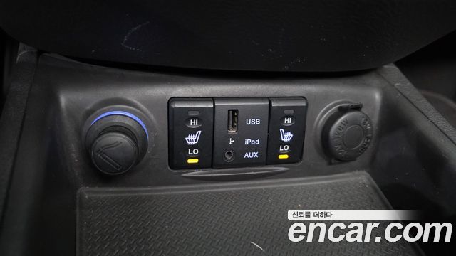 Hyundai Santafe 2011 — photo 16