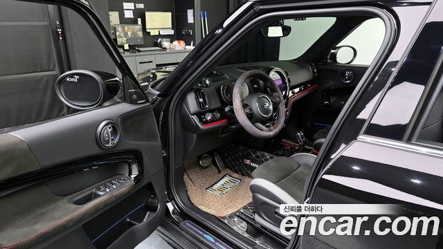 Mini Countryman 2021 — photo 10
