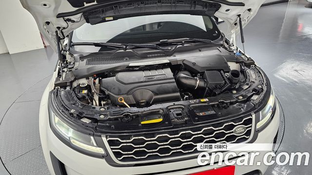 Land Rover Range Rover Evoque 2022 — photo 6
