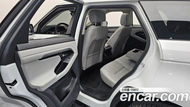 Land Rover Range Rover Evoque 2022 — photo 17
