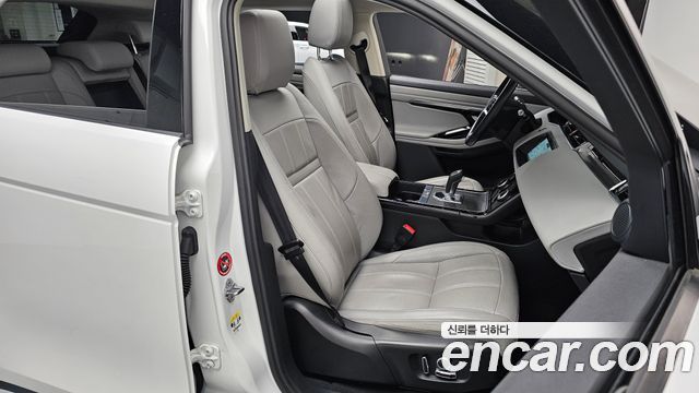 Land Rover Range Rover Evoque 2022 — photo 18