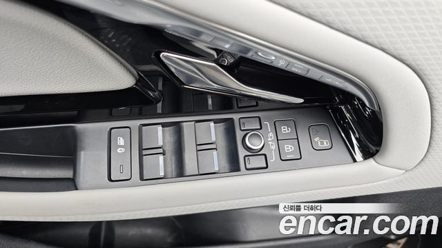 Land Rover Range Rover Evoque 2022 — photo 20
