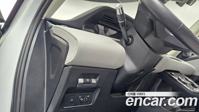 Land Rover Range Rover Evoque 2022 — photo 21