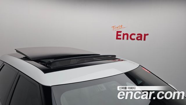 Land Rover Range Rover Evoque 2022 — photo 26