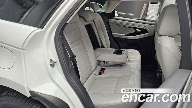 Land Rover Range Rover Evoque 2022 — photo 16