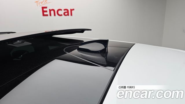 Land Rover Range Rover Evoque 2022 — photo 32
