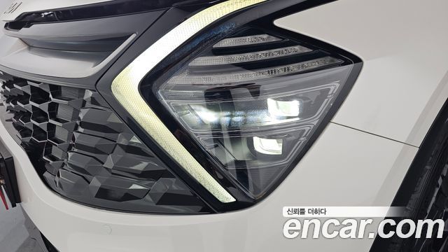 Kia Sportage 2022 — photo 8