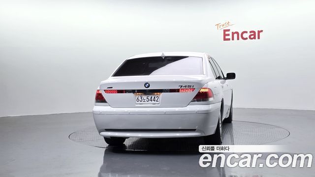 BMW 7-Series 2004 — photo 4